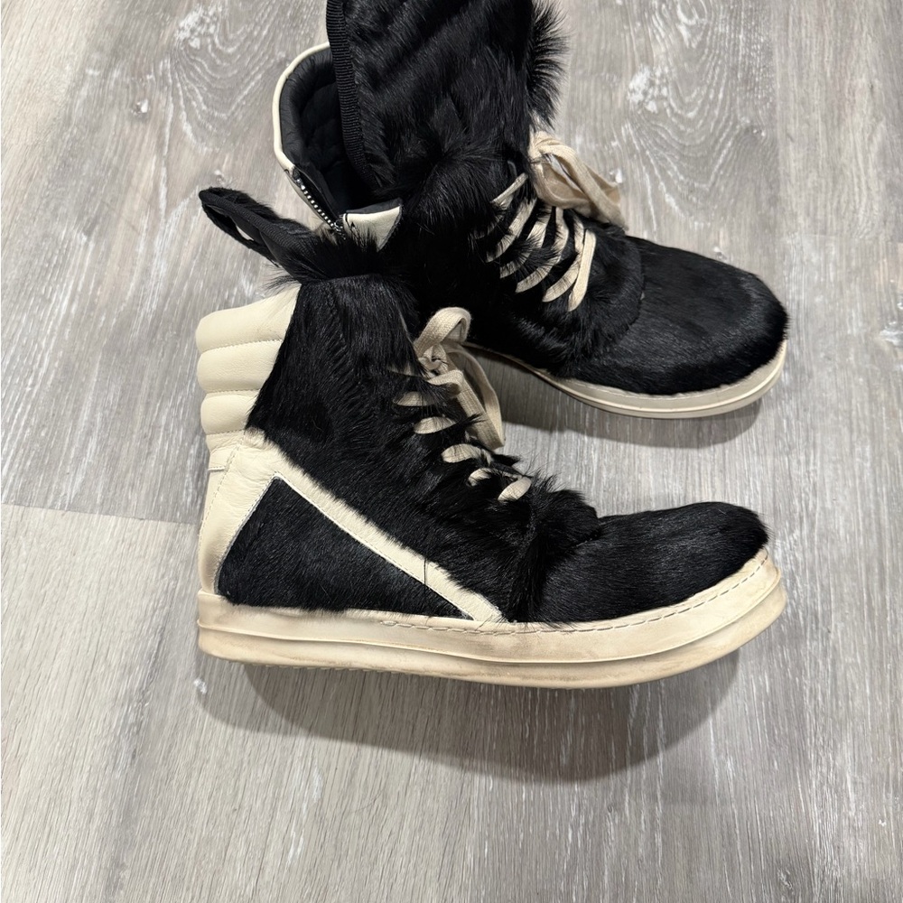 High-Top men’s Black and Cream Rick Owen drk shadow Fur Sneakers